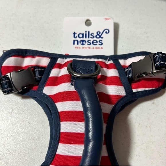 New Tails & Noses Dog Harness Size S/M red white blue American Flag BNWT. - Picture 2 of 5